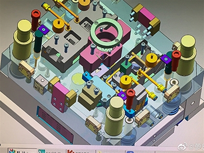 狗腿機(jī)構(gòu)注塑模